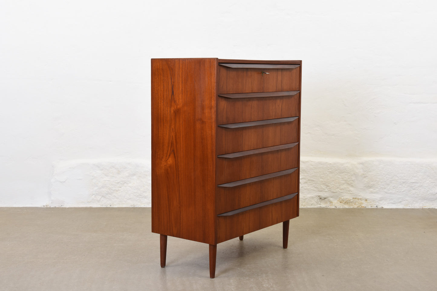 1960s teak chest of drawers with lipped handles