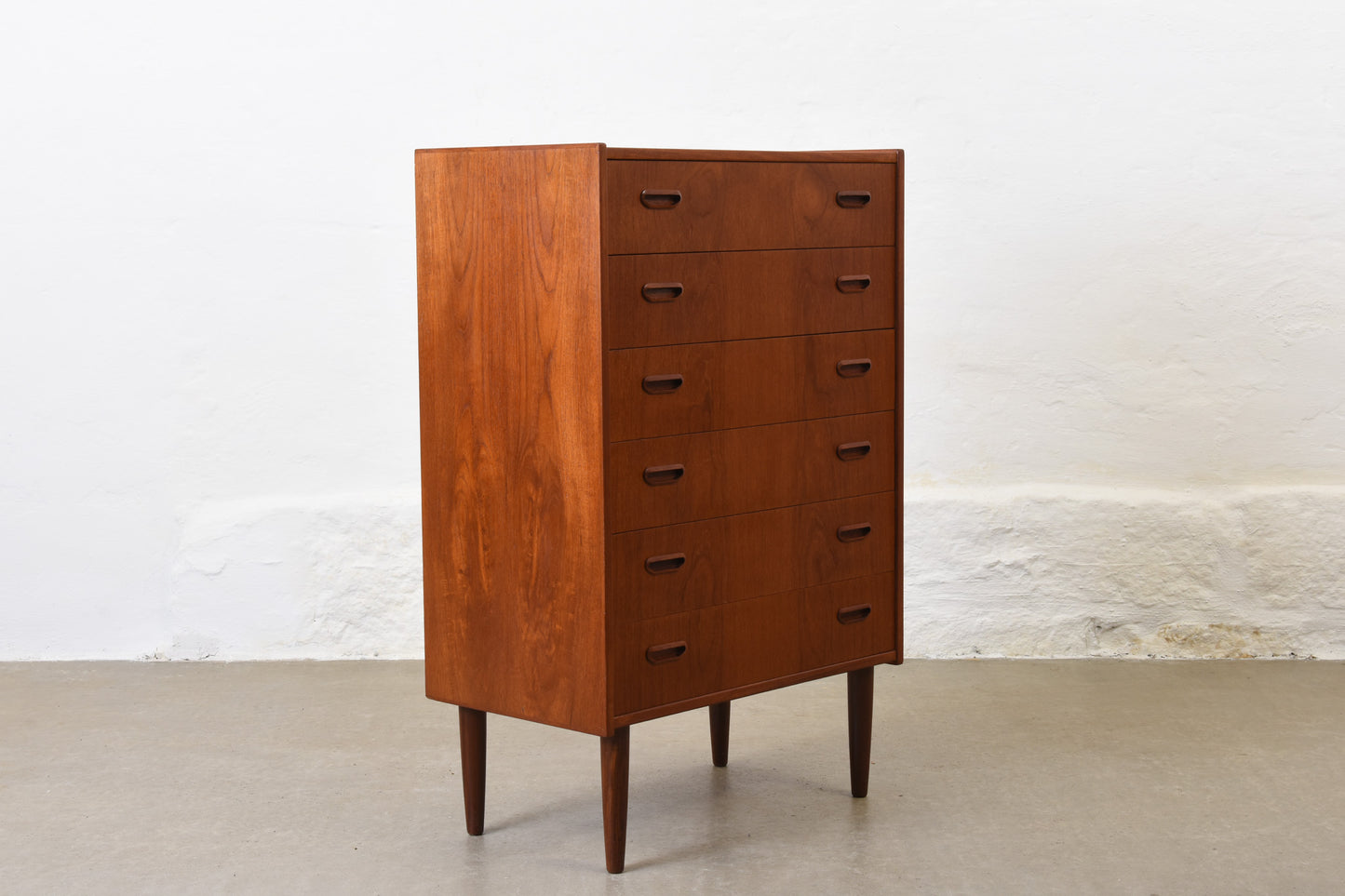 1960s teak chest of drawers with inset handles