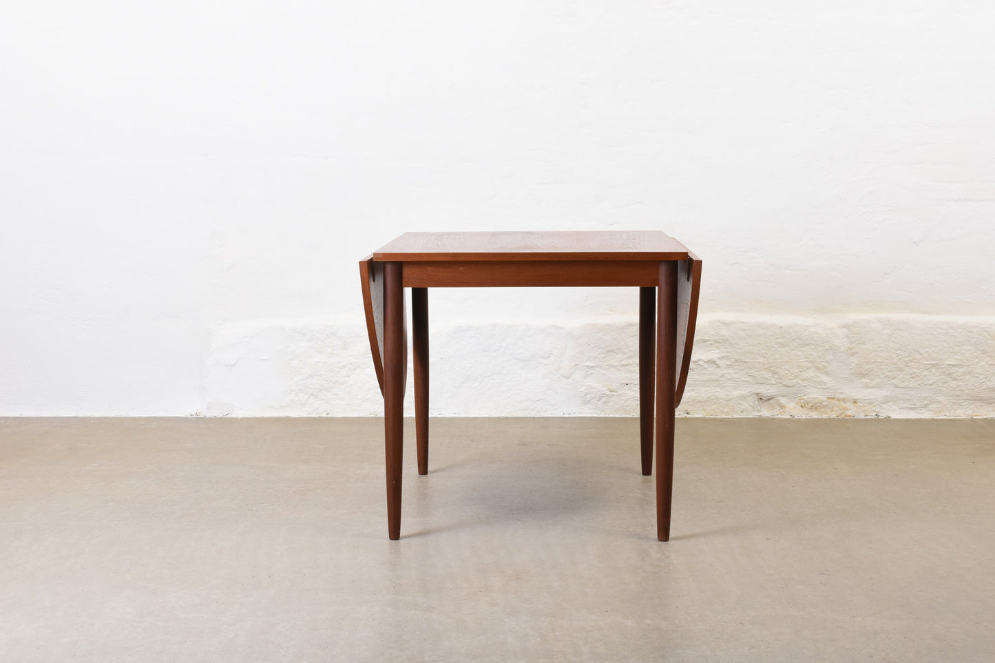 1960s drop-leaf dining table in teak