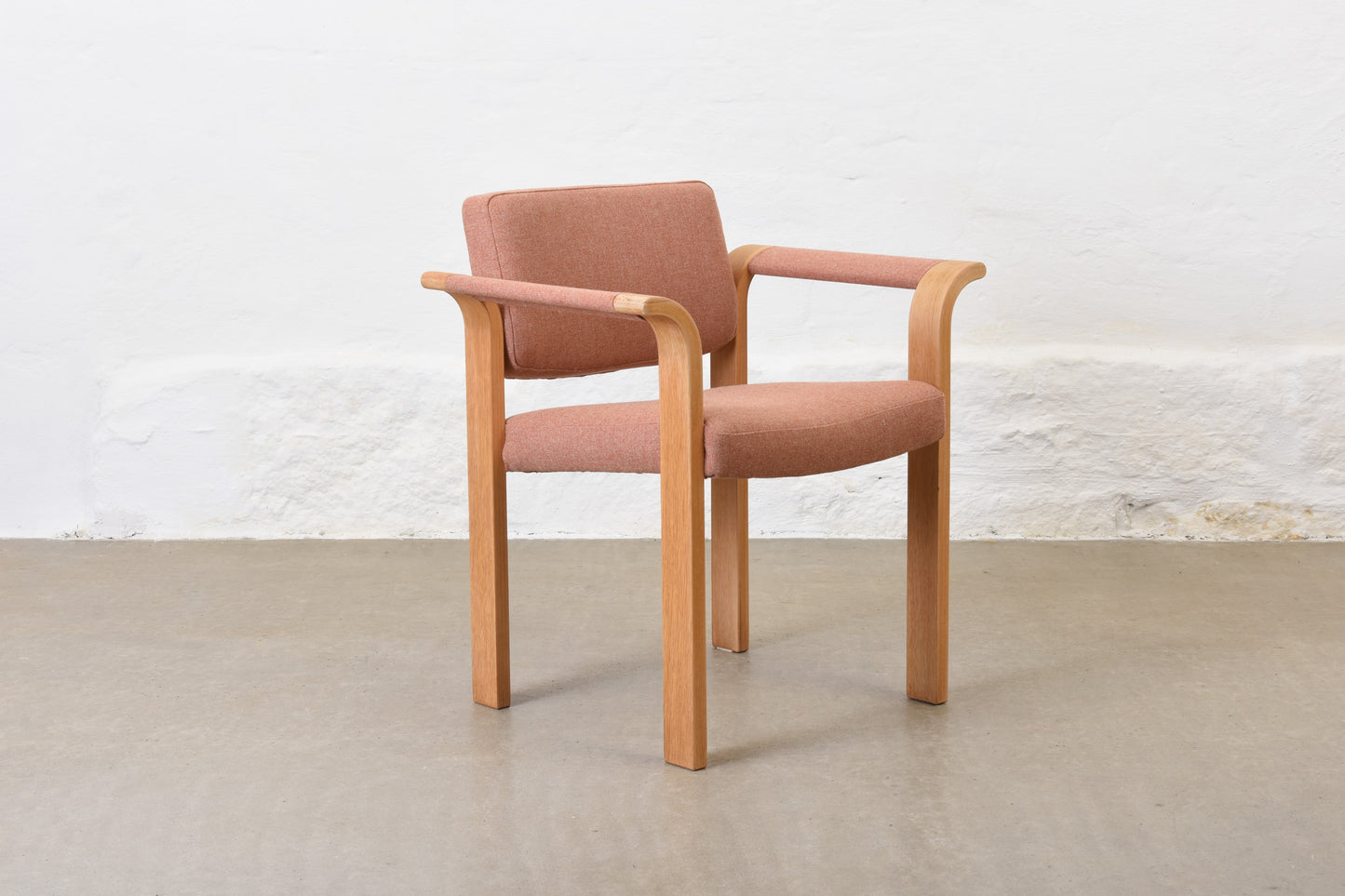 Newly reupholstered: 1980s armchair in beech by Magnus Olesen