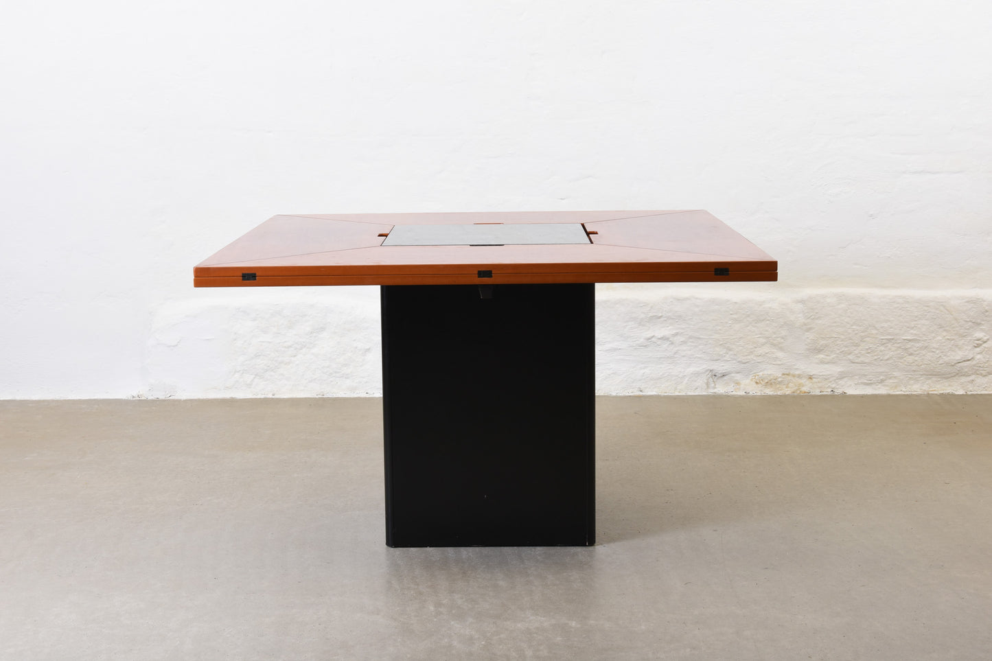 Vintage 'Cirkante' dining table by Bob & Dries Van Den Berghe