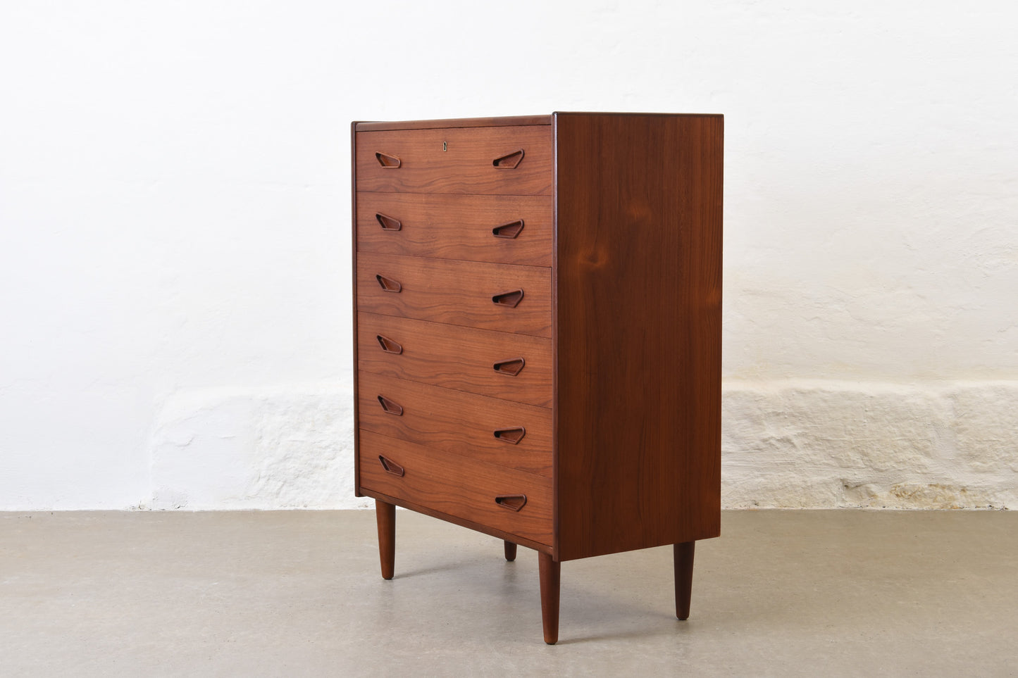 1960s teak chest of drawers with inset handles