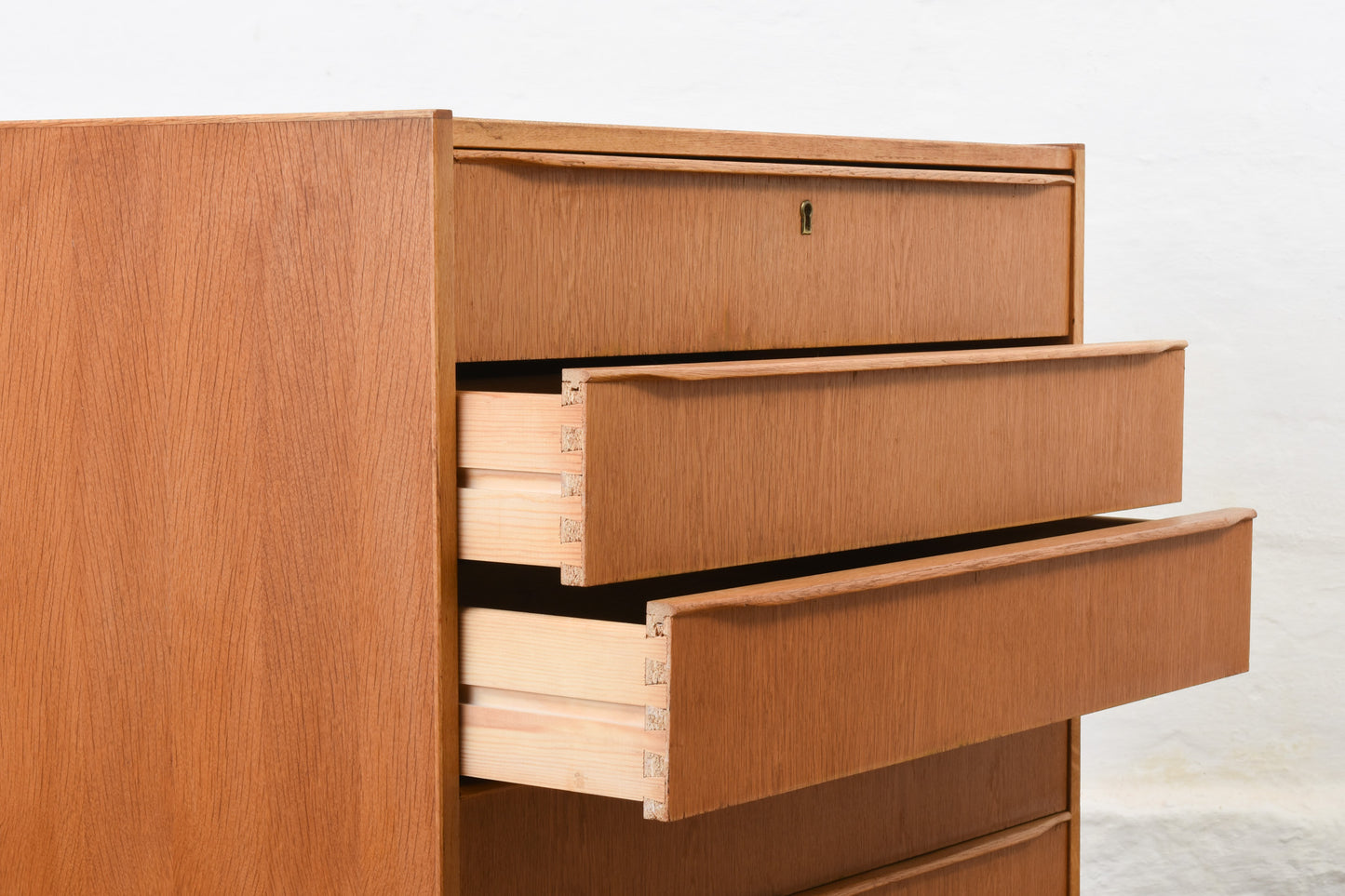 1960s oak chest of drawers