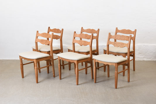 Newly reupholstered: Set of six oak chairs by Henning Kjærnulf