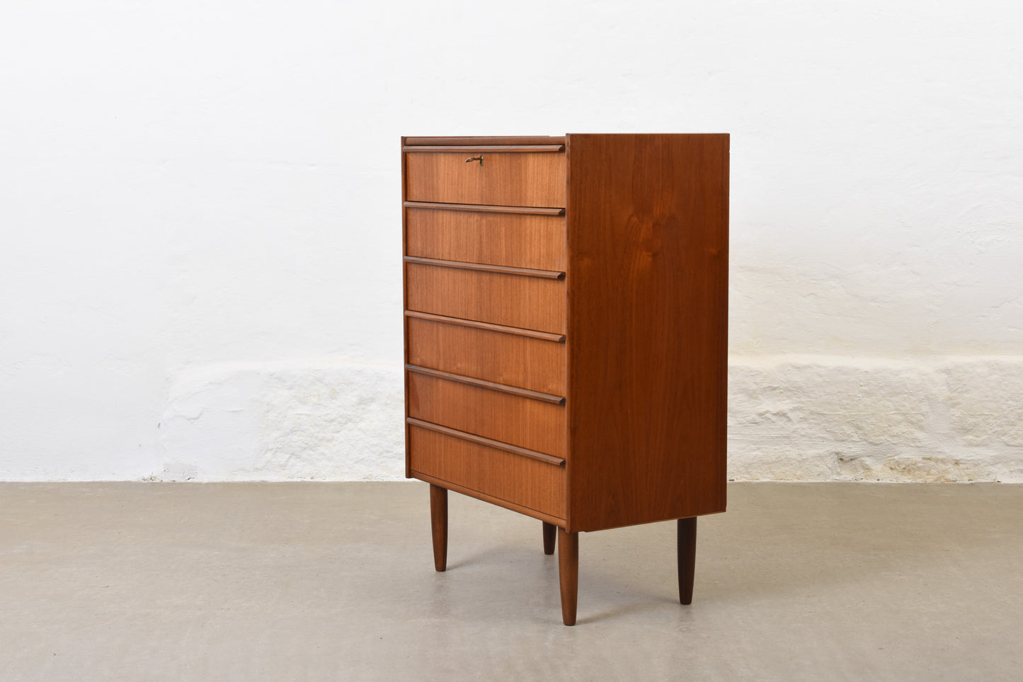 1960s teak chest of drawers with lipped handles