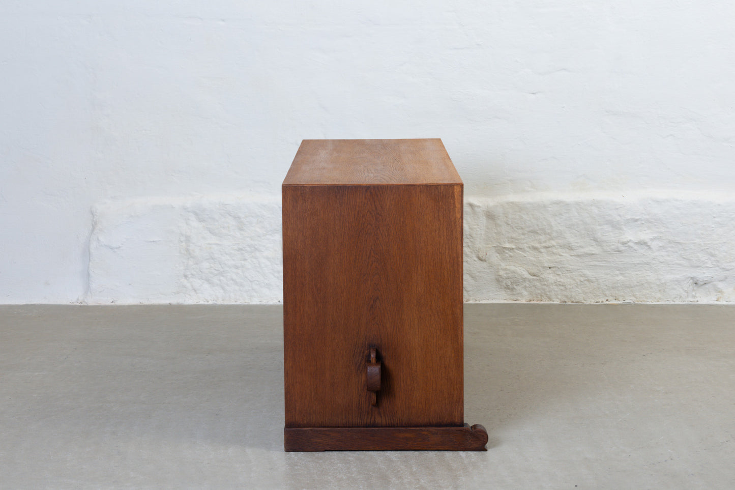 Early 20th century chest in oak