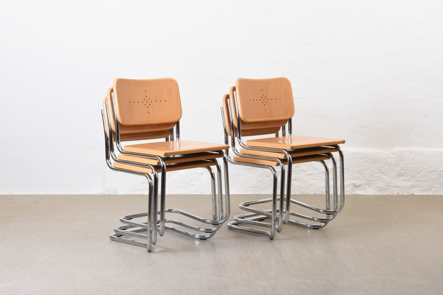 Six available: Vintage cantilever chairs in ash + metal