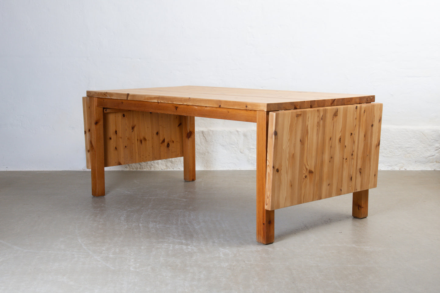 1970s drop-leaf dining table in pine