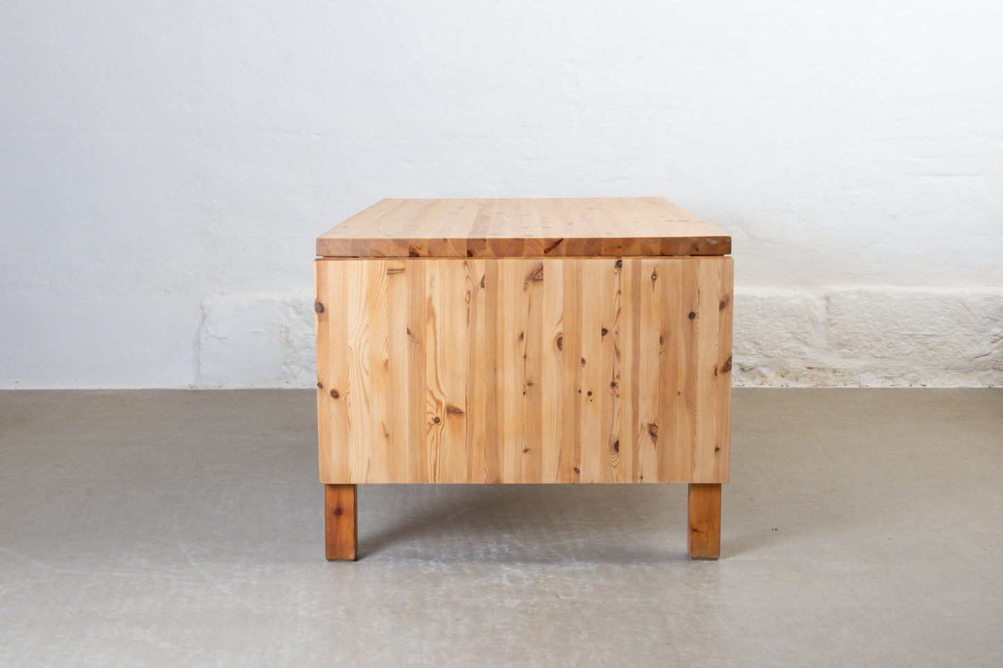 1970s drop-leaf dining table in pine