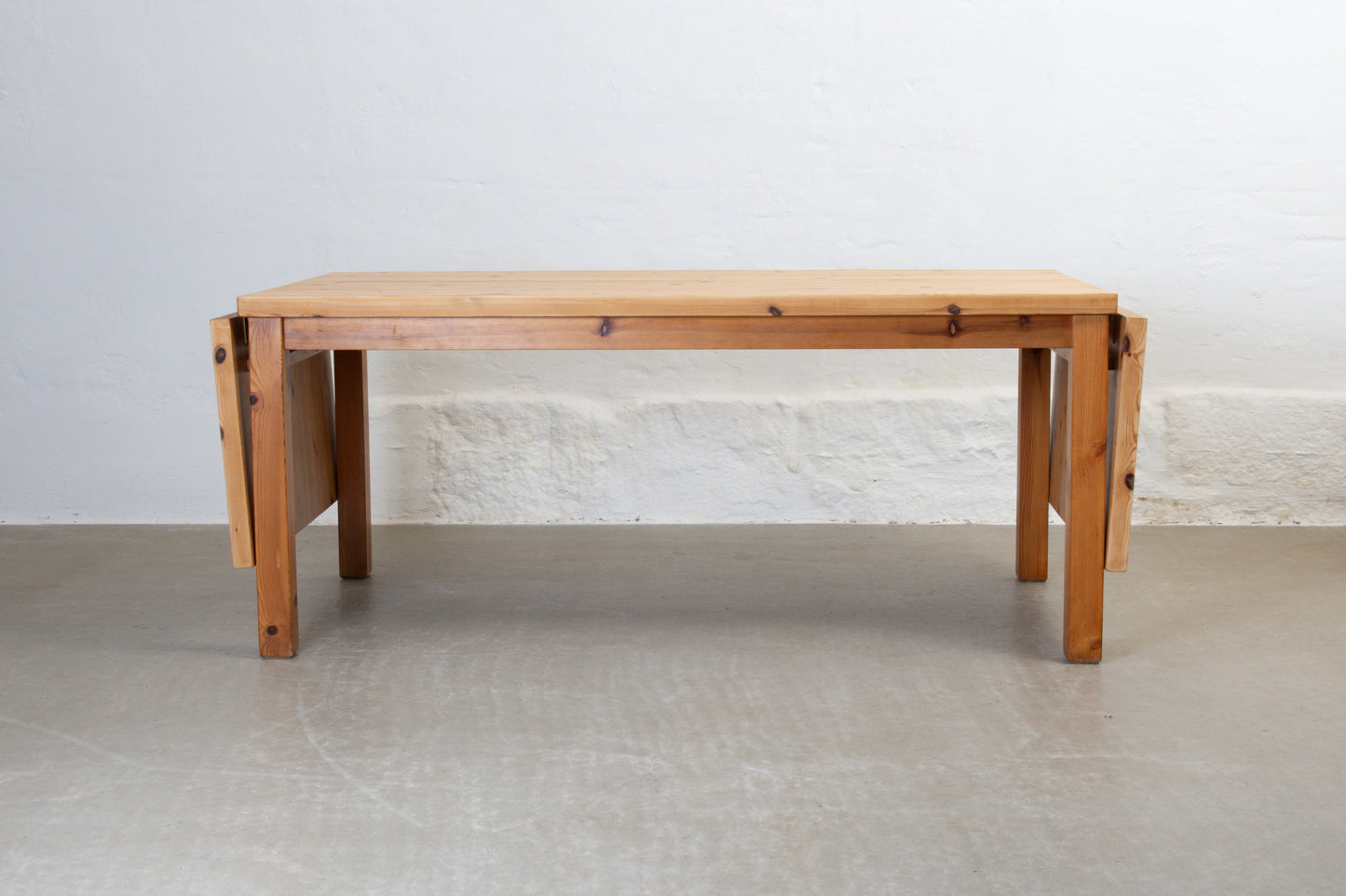 1970s drop-leaf dining table in pine