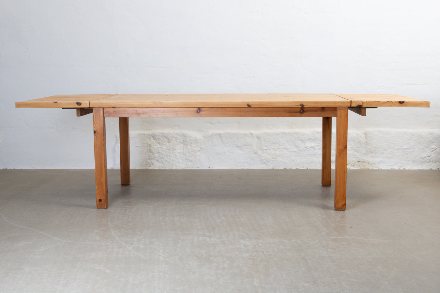1970s drop-leaf dining table in pine