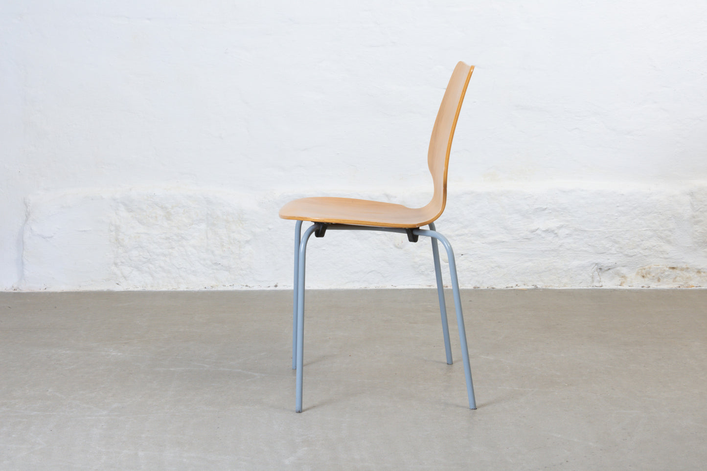 Set of six 1980s stacking chairs by Labofa