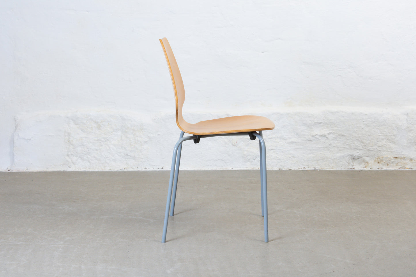 Set of six 1980s stacking chairs by Labofa