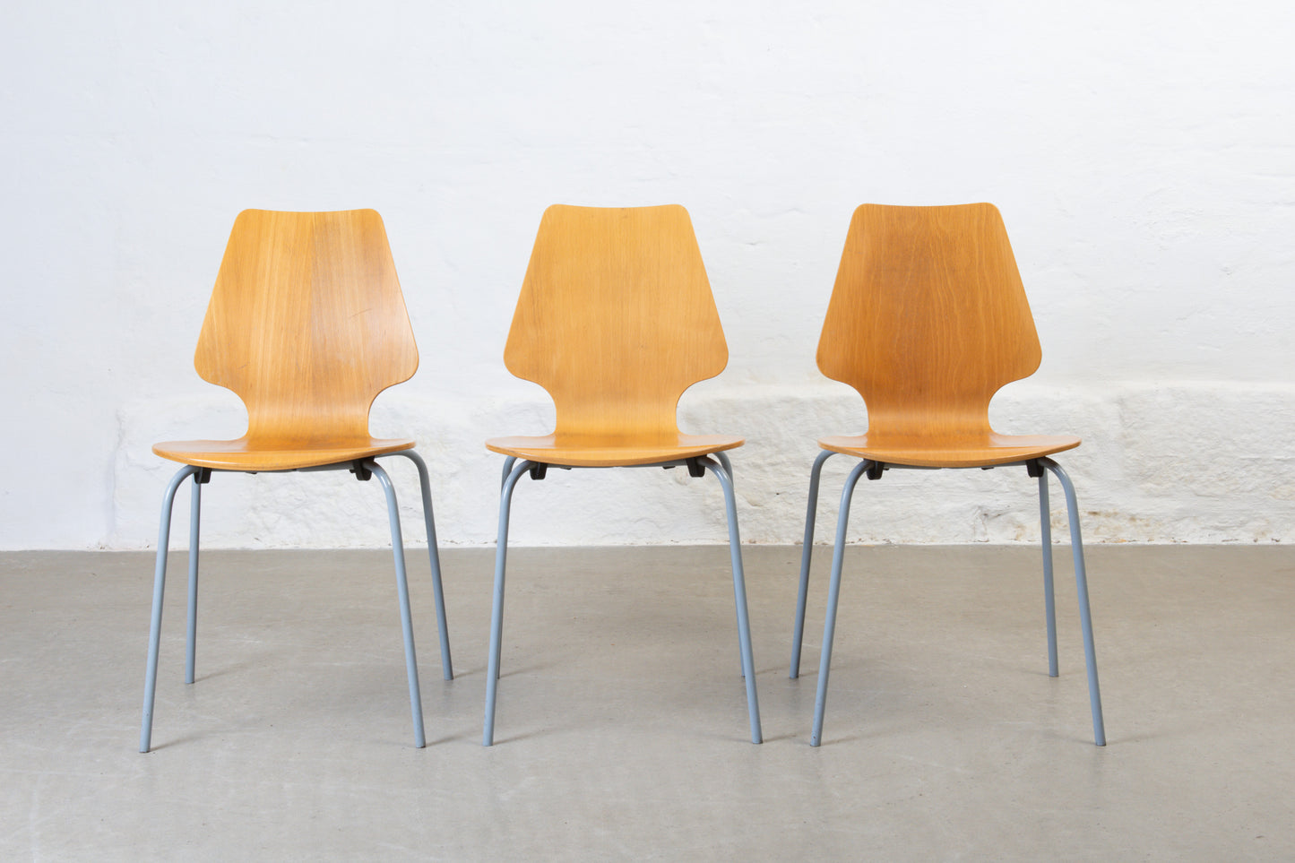 Set of six 1980s stacking chairs by Labofa
