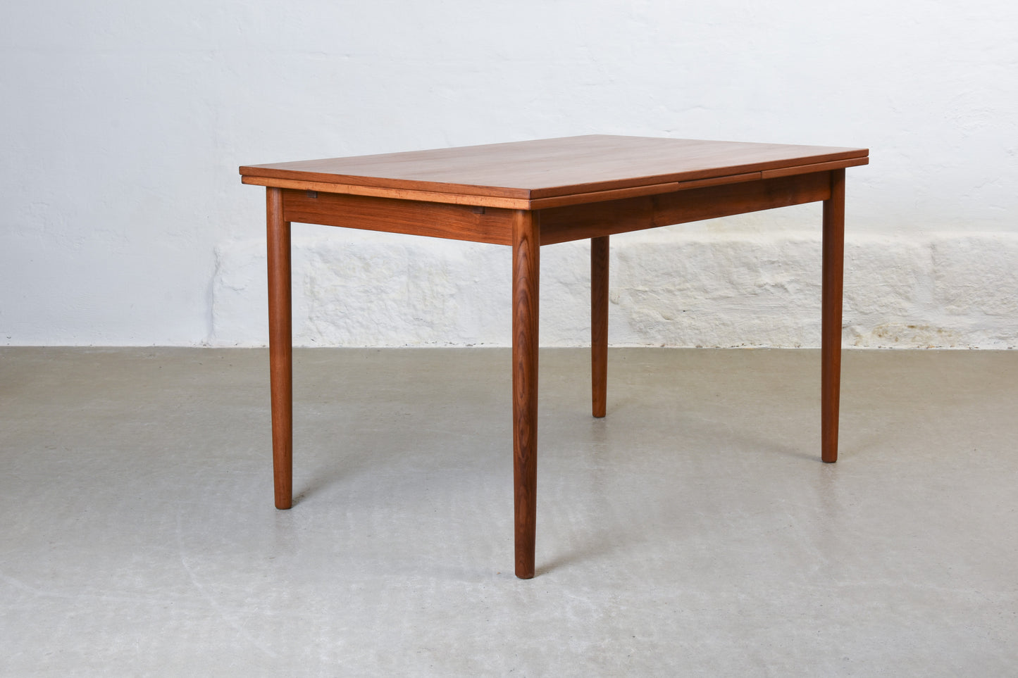 1960s extending dining table in teak - 120L cm