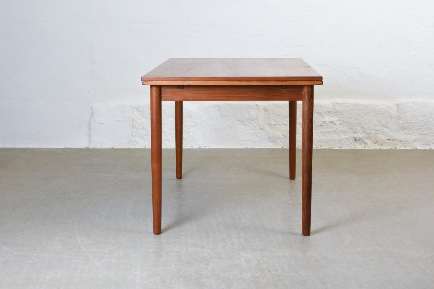 1960s extending dining table in teak - 120L cm