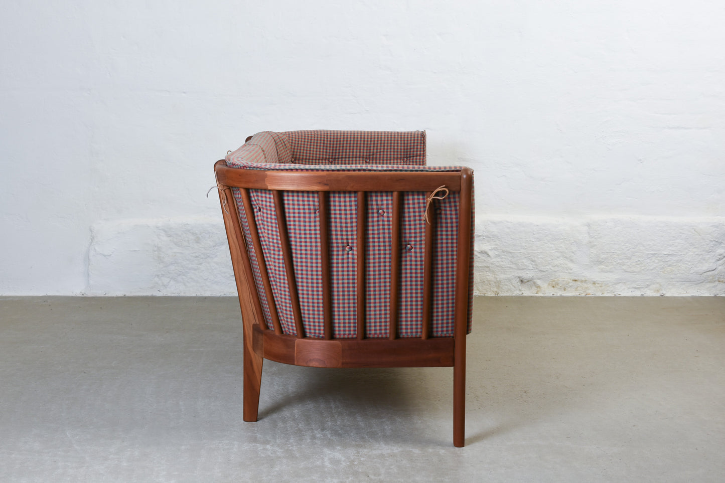1990s spindle back three seater by Stouby