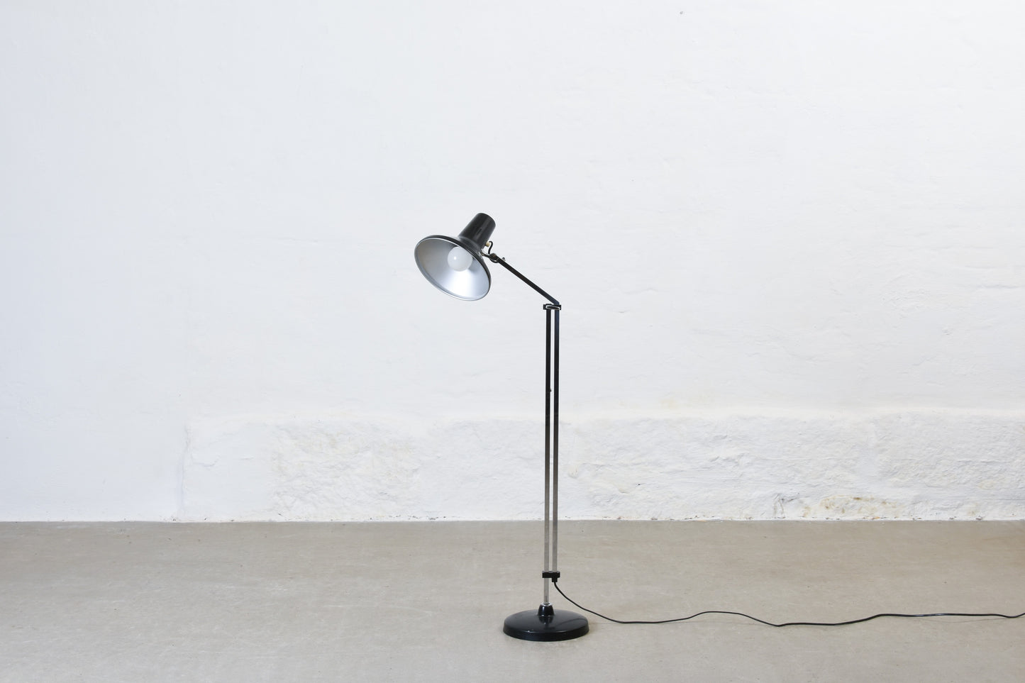 1970s height-adjustable floor lamp