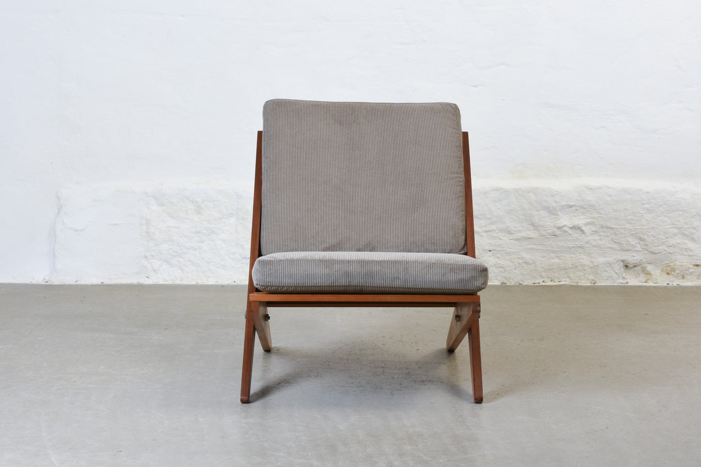 Newly reupholstered: 1960s pine + corduroy lounger