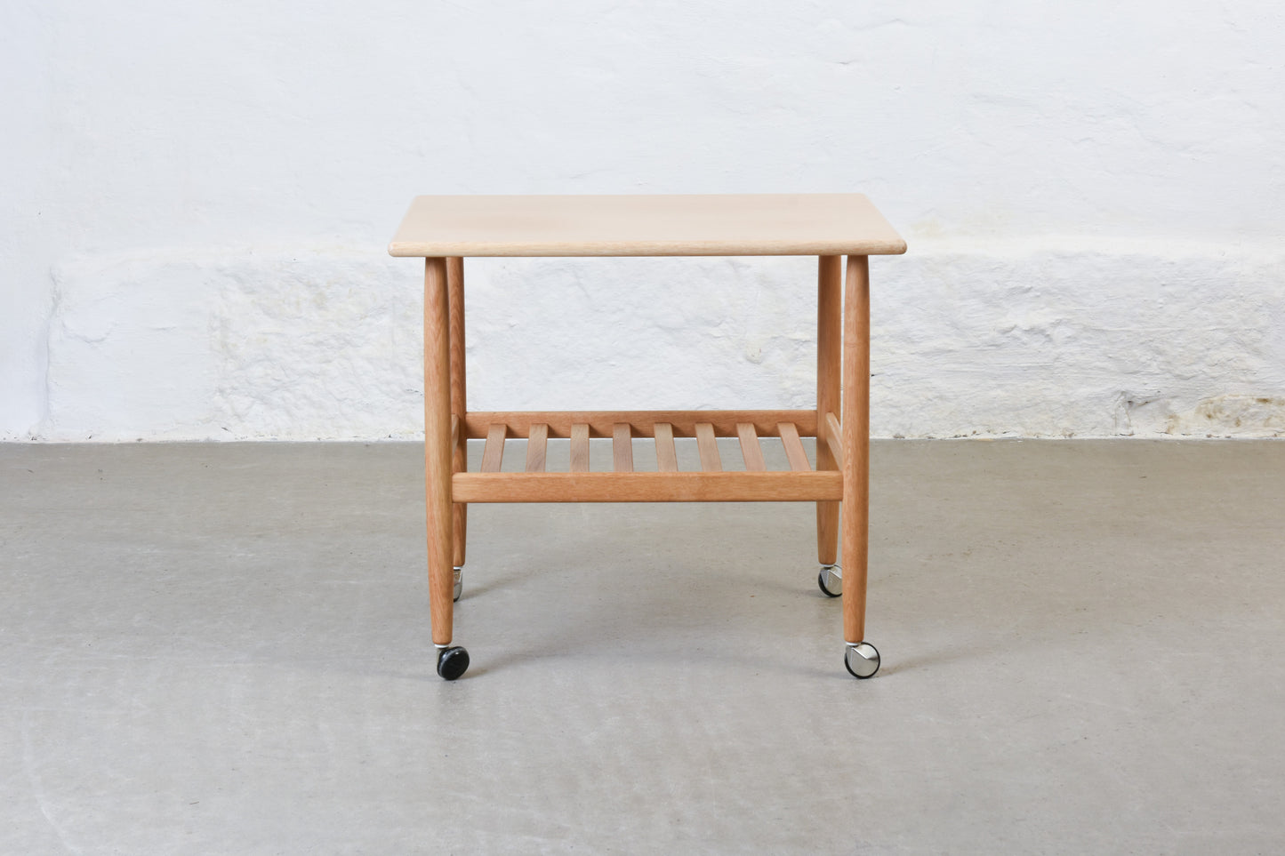 1960s oak trolley table by Vitzé