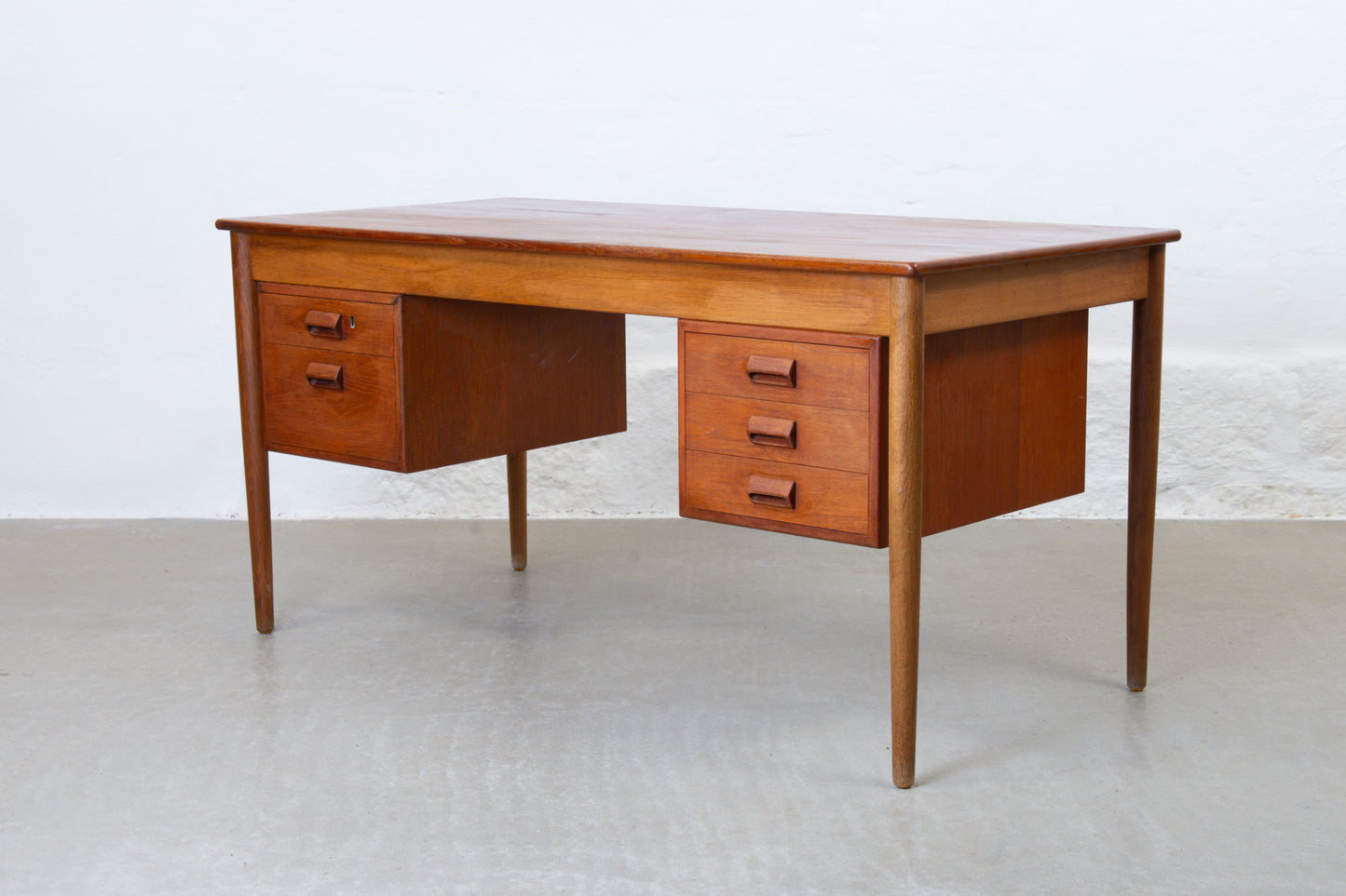 1960s 'Model 130/1' desk by Børge Mogensen