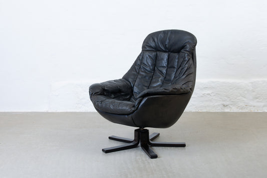 1970s leather swivel chair by H.W. Klein