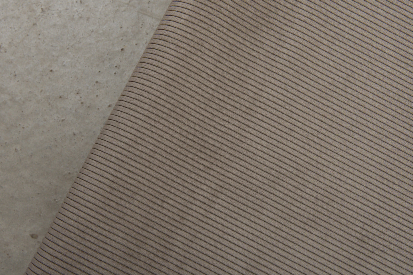 Newly reupholstered: 1950s day bed in corduroy