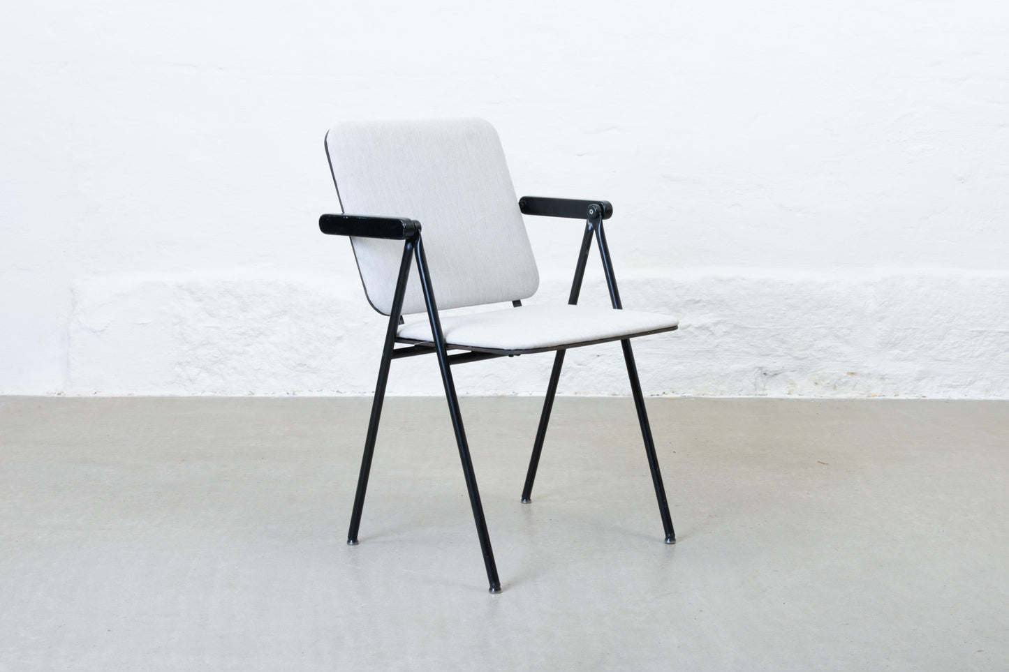 Newly reupholstered: 1980s armchair by Yrjö Kukkapuro