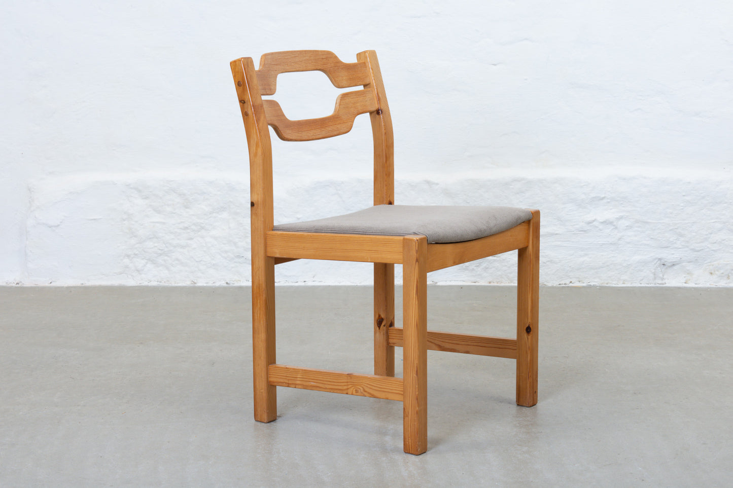 Newly reupholstered: Set of 1970s pine + corduroy dining chairs