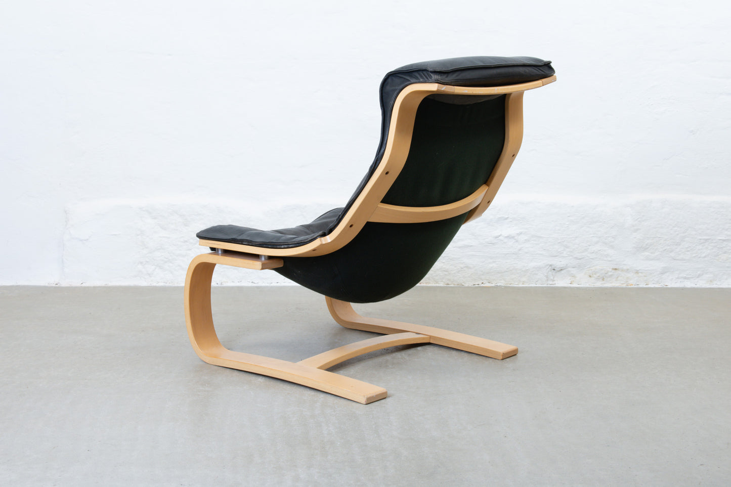 1970s 'Kroken' lounger with ottoman by Åke Fribyter