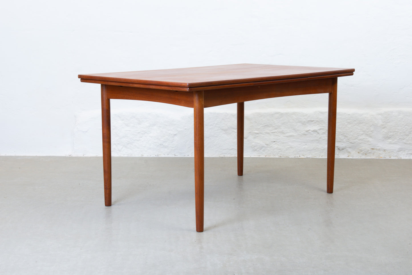 1960s extending dining table in teak - 134L cm
