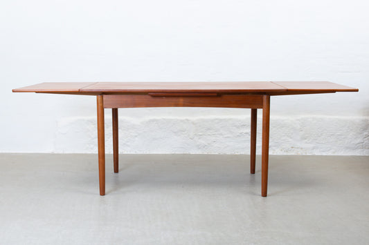 1960s extending dining table in teak - 134L cm
