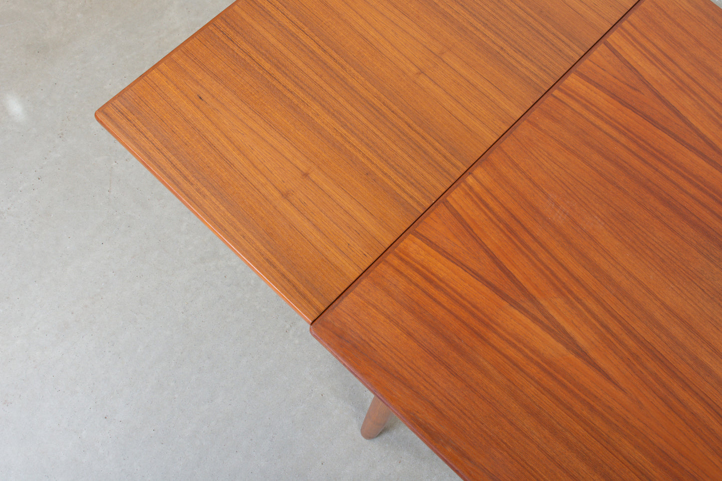 1960s extending dining table in teak - 134L cm