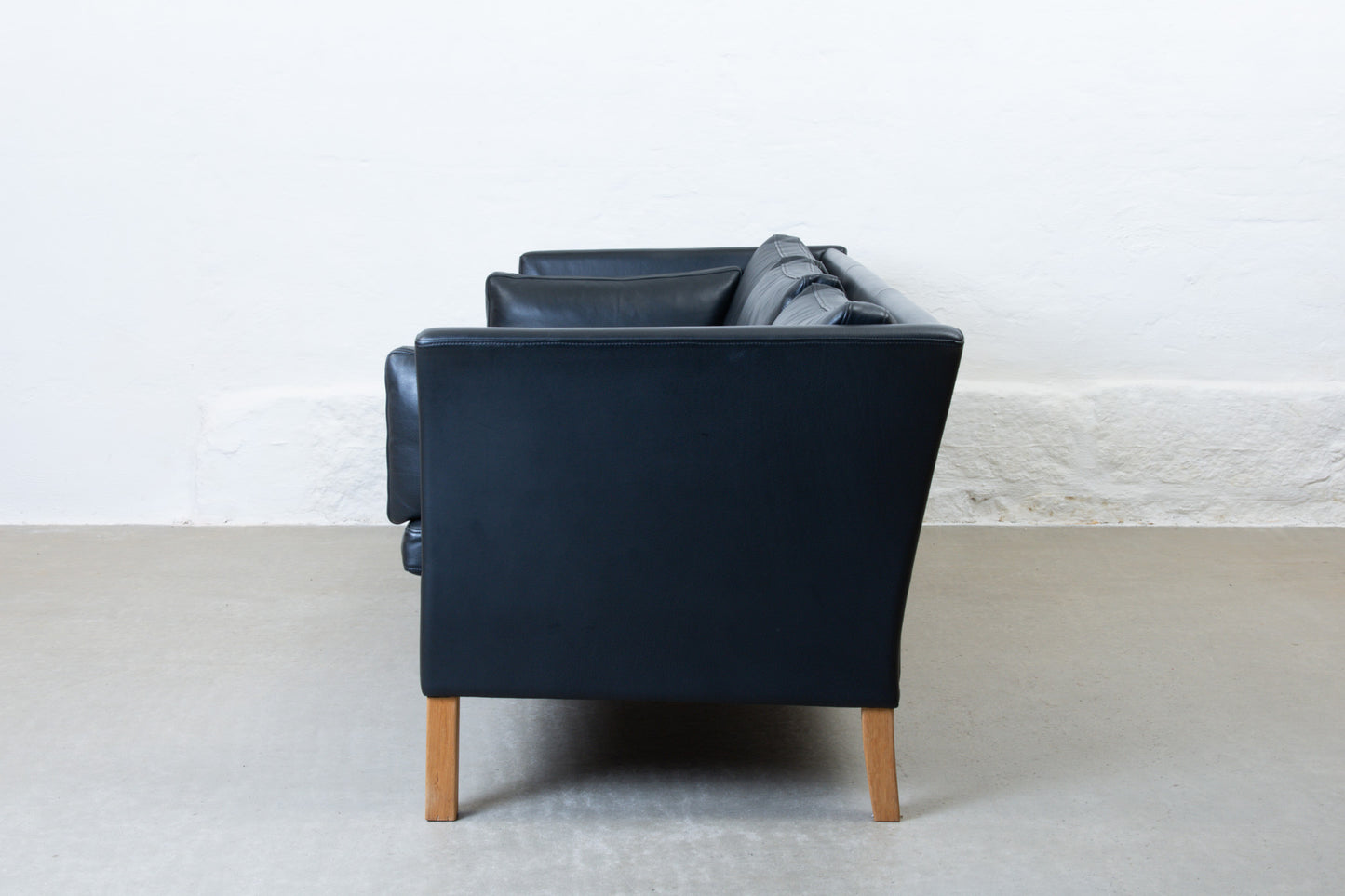 1990s three seat leather sofa by Skipper Møbler
