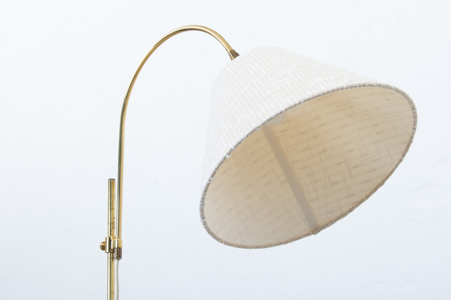 1960s height-adjustable floor lamp with shade