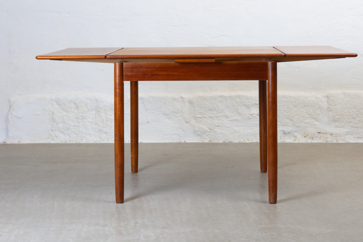1960s extending kitchen table in teak