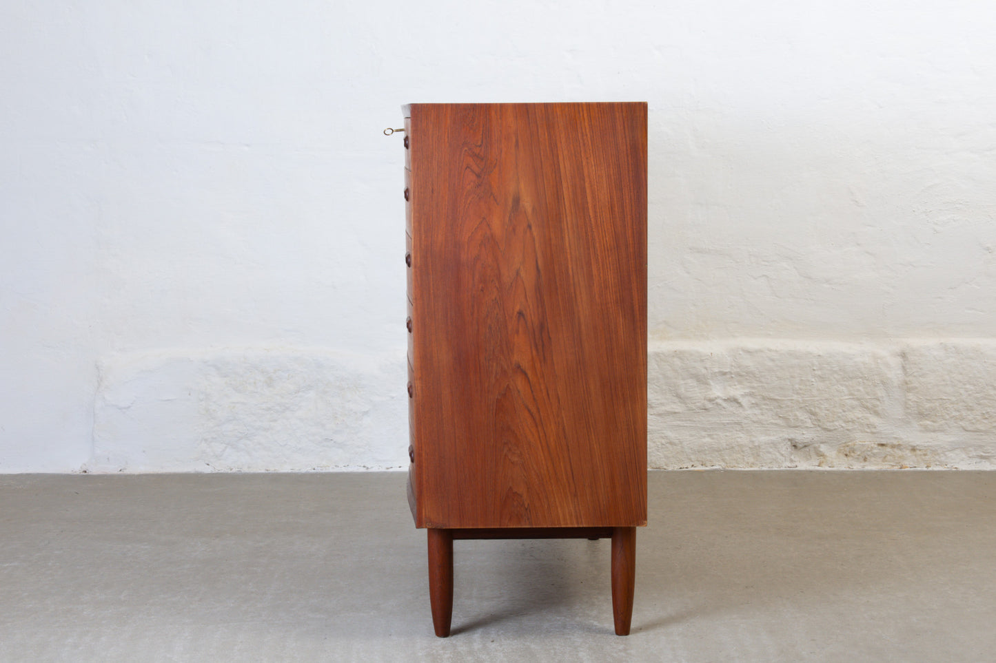 1960s teak chest of drawers - 100W cm