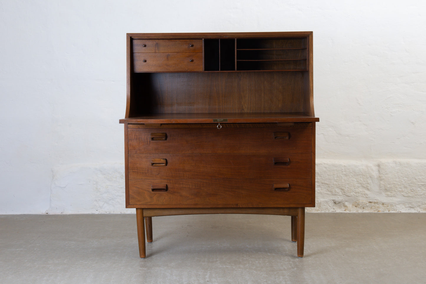 1950s secretary in walnut by Børge Mogensen