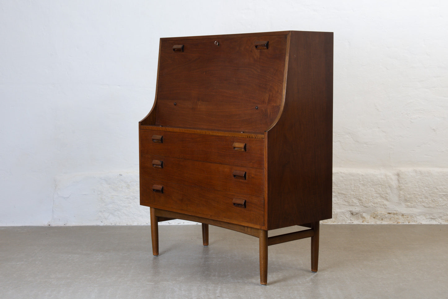 1950s secretary in walnut by Børge Mogensen