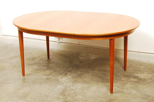 Dining table by Johannes Andersen