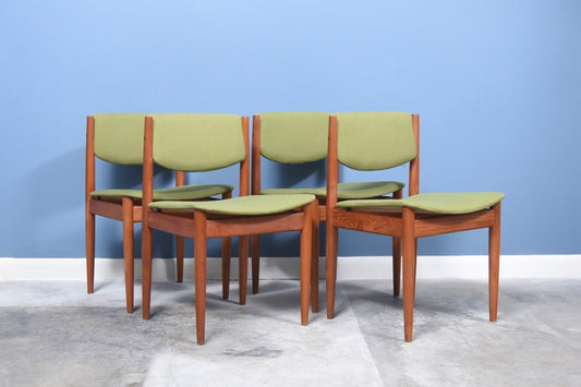 Set of dining chairs by Finn Juhl