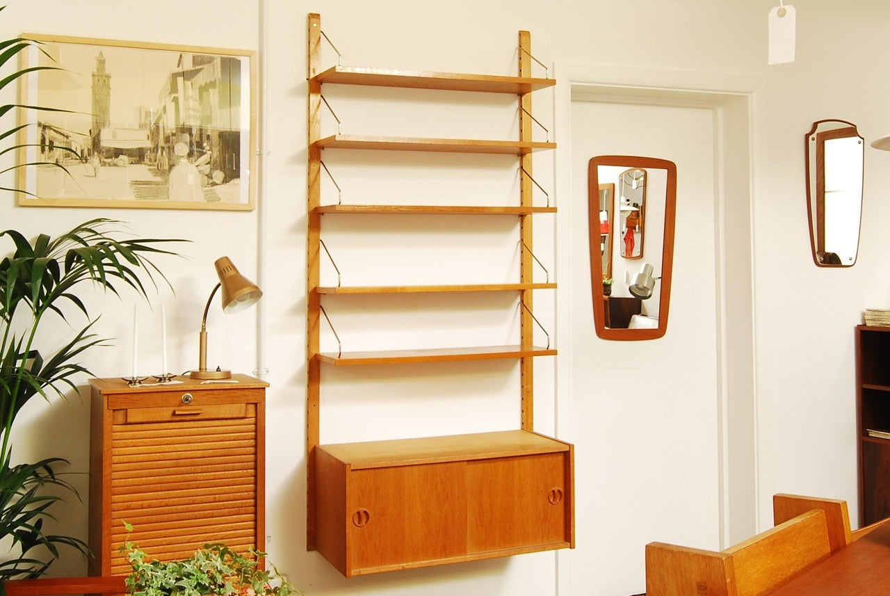 Single bay of oak Royal shelving