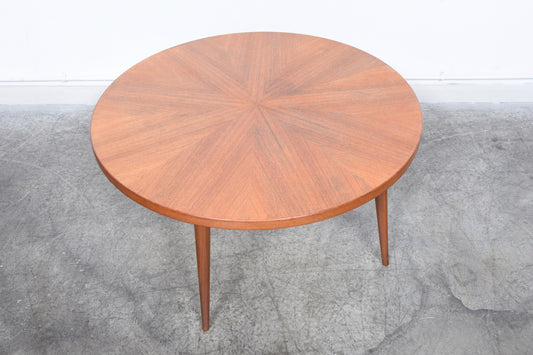 Round coffee table in teak