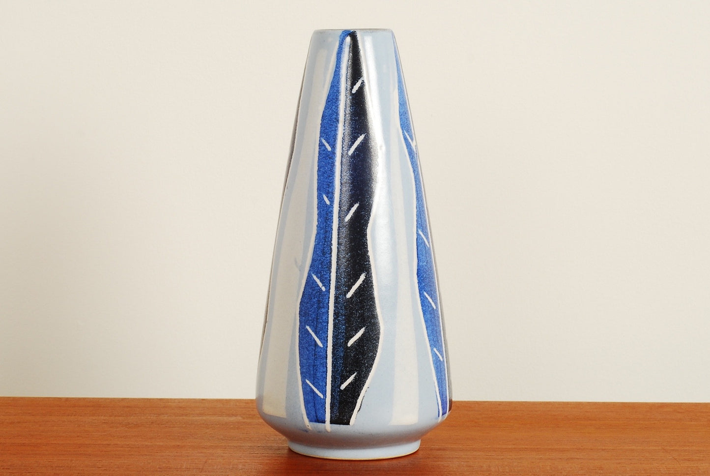 Vase by Strehla