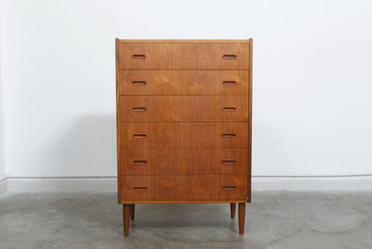 Chest of six drawers in teak