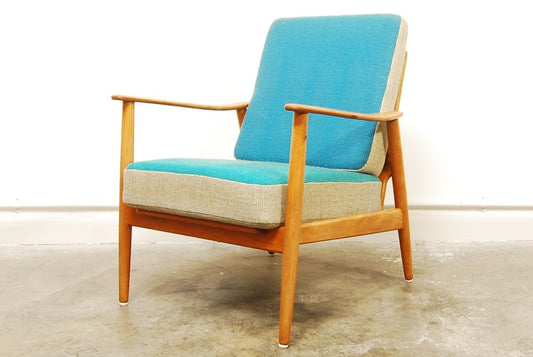 Oak lounge chair