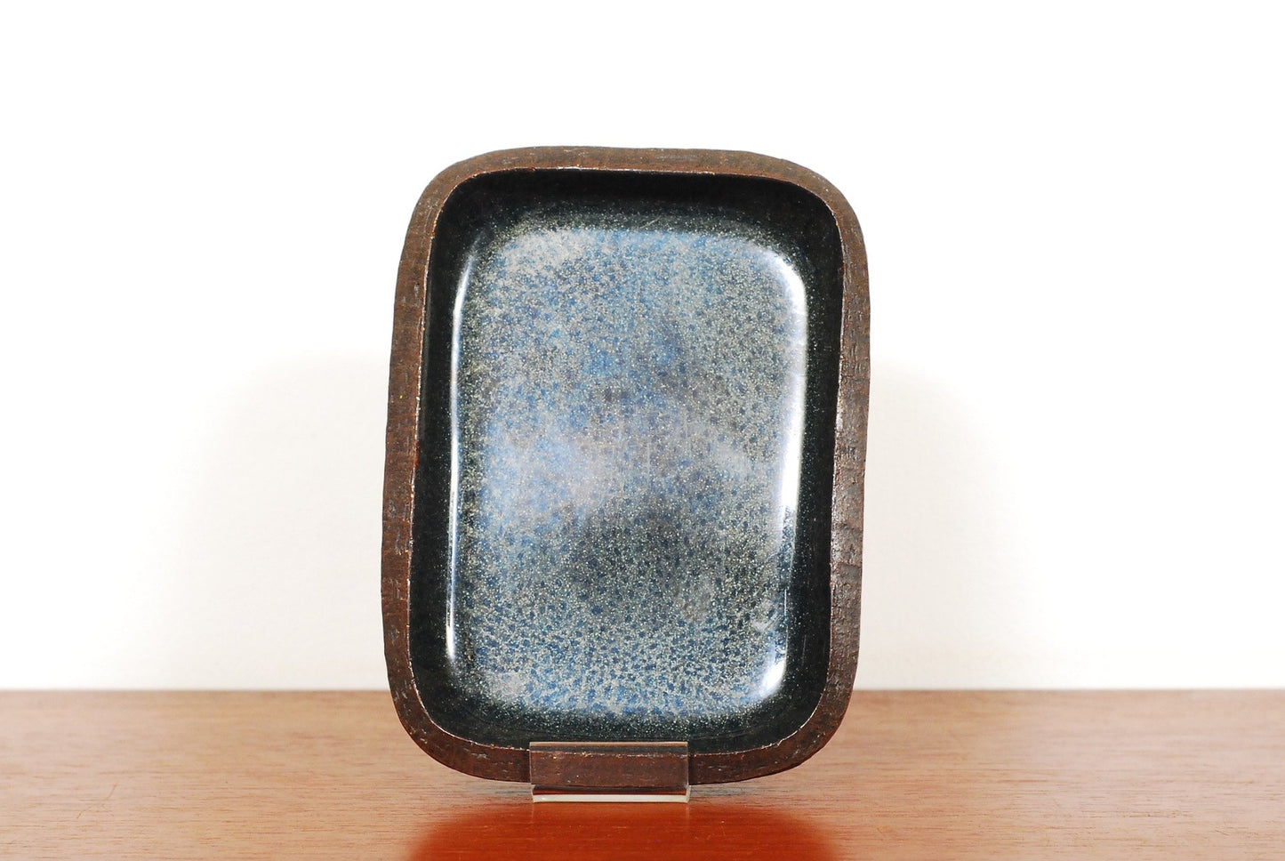 Rectangular stoneware dish