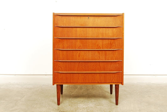 Chest of six drawers