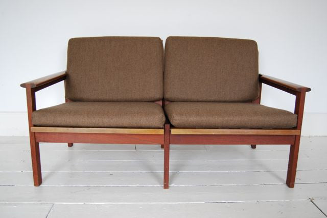Capella two seat sofa by Illum WikkelsíŸ