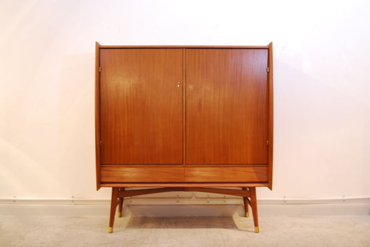 Teak highboard